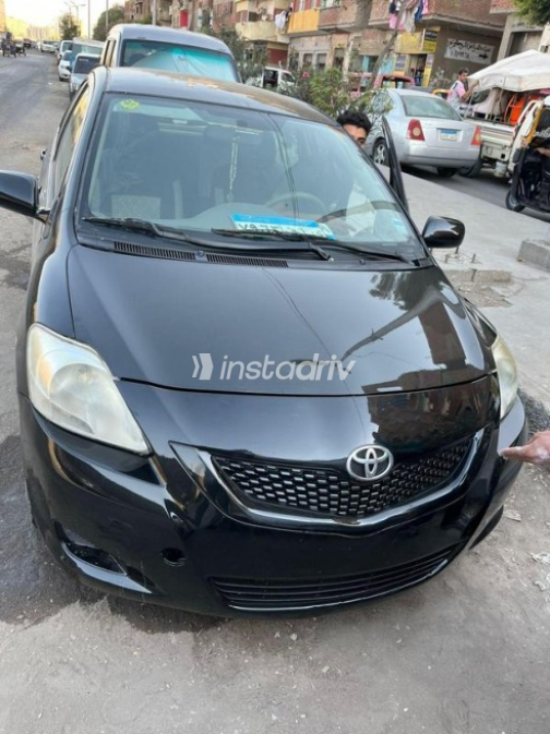 Toyota Yaris 2012 Black Manual Used for Sale in Helwan - 2