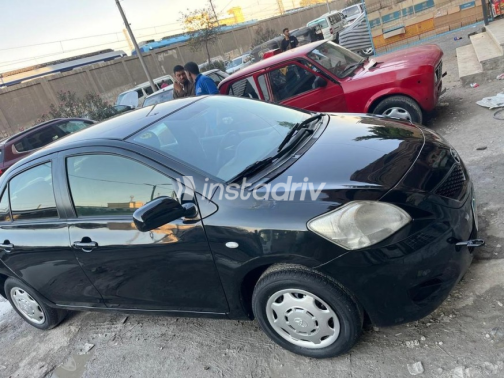 Toyota Yaris 2012 Black Manual Used for Sale in Helwan - 3
