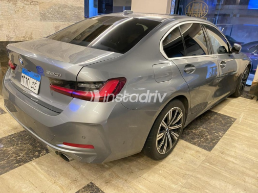 بي ام دبليو 320 2024 رمادي أوتوماتيك مستعملة للبيع في مصر الجديدة - 4