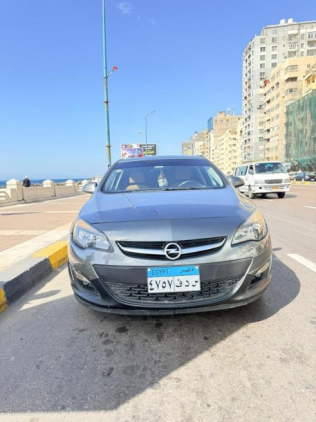 Opel Astra 2020 White Automatic Used for Sale in Greater Cairo ( Cairo + Giza)