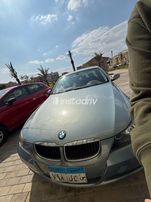 BMW 320 2007 Silver Automatic Used for Sale in Cairo - 1