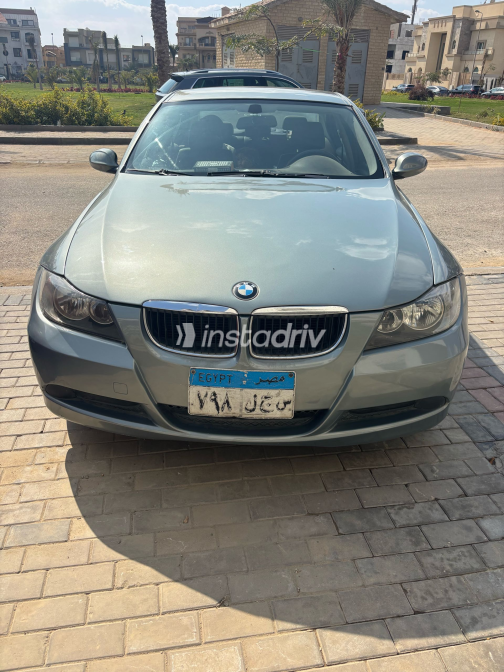 BMW 320 2007 Silver Automatic Used for Sale in Cairo - 2