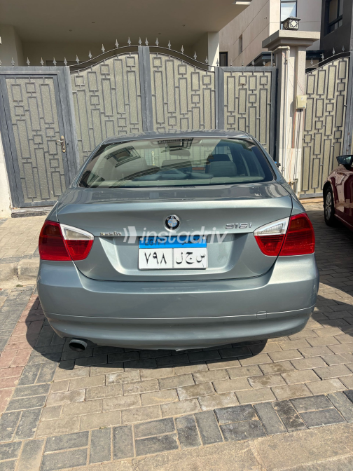 BMW 320 2007 Silver Automatic Used for Sale in Cairo - 4