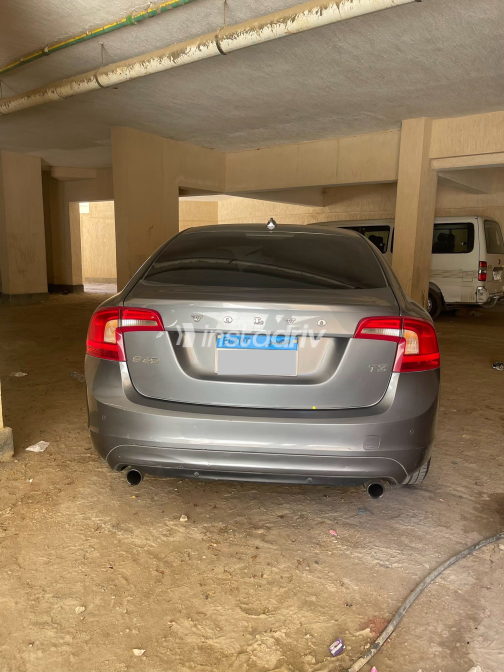 Volvo S60 2018 Gray Automatic Used for Sale in Heliopolis - 1