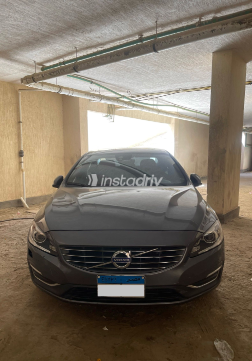 Volvo S60 2018 Gray Automatic Used for Sale in Heliopolis - 6