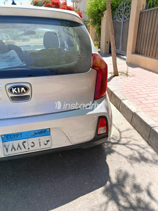 Kia Picanto 2017 Silver Automatic Used for Sale in Alexandria - 2
