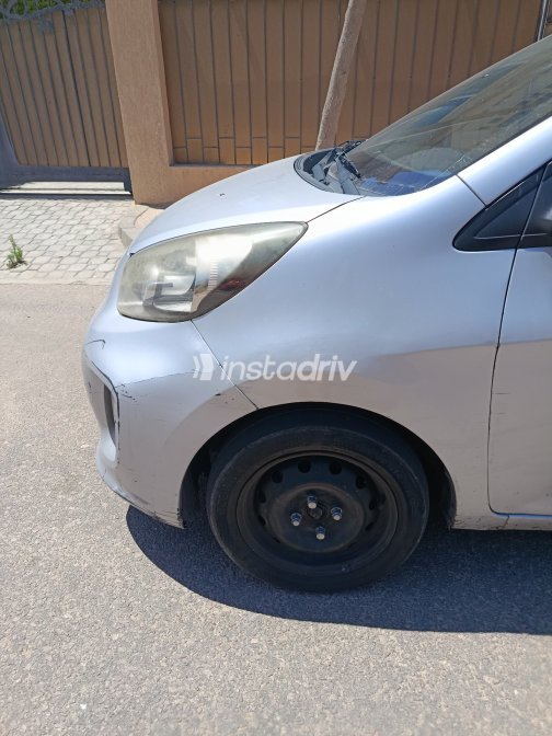 Kia Picanto 2017 Silver Automatic Used for Sale in Alexandria - 4