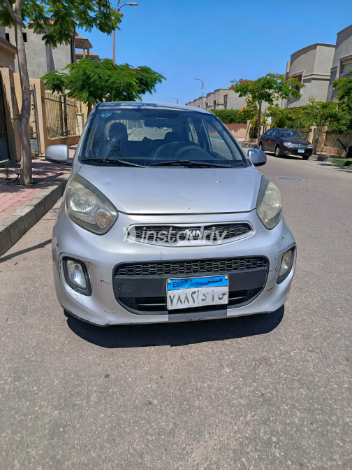 Kia Picanto 2017 Silver Automatic Used for Sale in Alexandria - 7