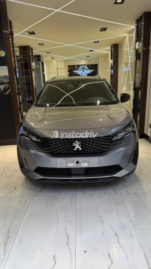 Peugeot 3008 2021 Silver Automatic Used for Sale in Nasr city - 6