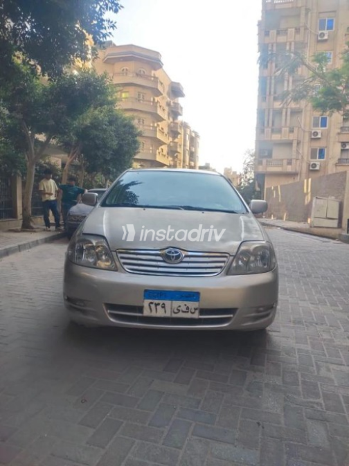Toyota Corolla 2003 Silver Automatic Used for Sale in Faiyum - 1