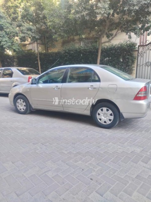 Toyota Corolla 2003 Silver Automatic Used for Sale in Faiyum - 4