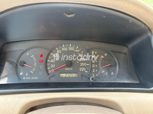 Toyota Corolla 2003 Silver Automatic Used for Sale in Faiyum - 9