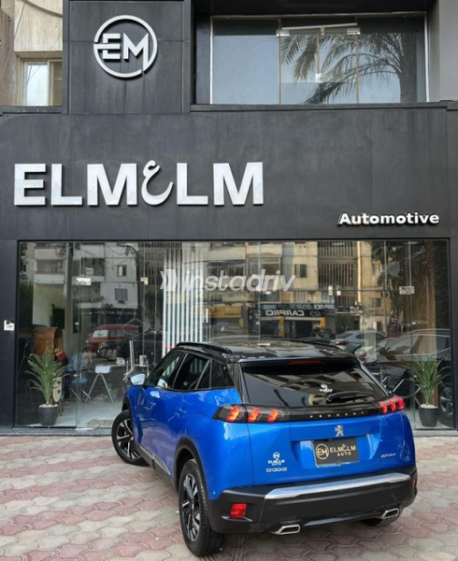 Peugeot 2008 2021 Dark Blue Automatic Used for Sale in Cairo - 5
