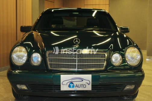Mercedes E 200 1998 White Automatic Used for Sale in Cairo - 4