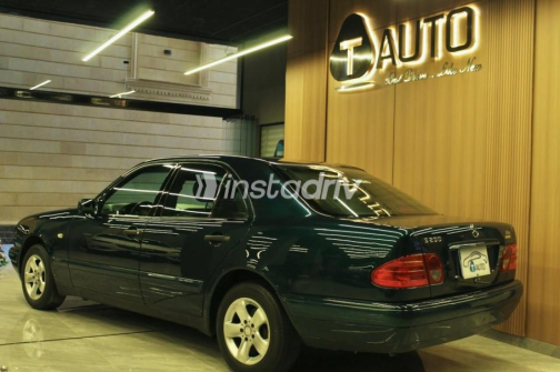 Mercedes E 200 1998 White Automatic Used for Sale in Cairo - 8
