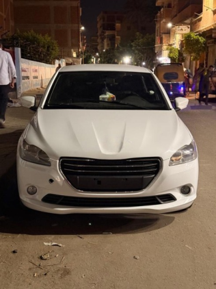 Peugeot 301 2016 White Manual Used for Sale in Alexandria