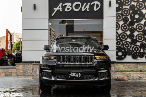 Jeep Grand Cherokee 2025 Black Automatic Used for Sale in Cairo - 2