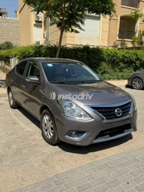 Nissan Sunny 2023 Gray Automatic Used for Sale in Nasr city - 3