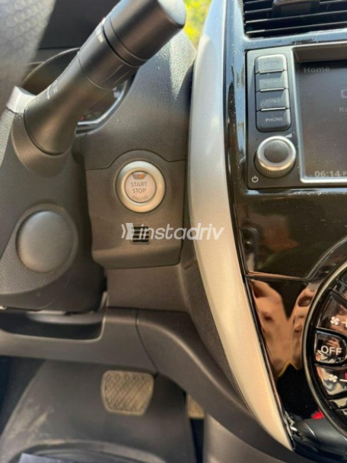 Nissan Sunny 2023 Gray Automatic Used for Sale in Nasr city - 8