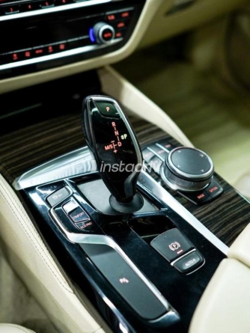 BMW 520 2018 Dark Blue Automatic Used for Sale in Cairo - 10