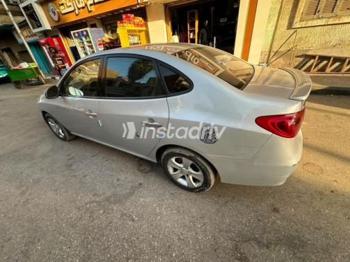 هيونداي إلنترا اتش دى 2011 فضي أوتوماتيك مستعملة للبيع في طنطا - 3