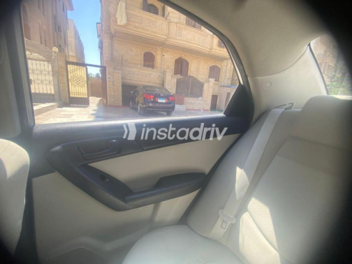 Kia Cerato 2012 Silver Automatic Used for Sale in Damietta - 5