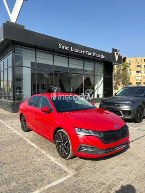 سكودا اوكتافيا 2021 أحمر أوتوماتيك مستعملة للبيع في القاهرة - 1