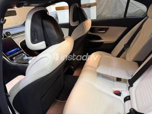 Mercedes C 200 2023 Black Automatic Used for Sale in Cairo - 5