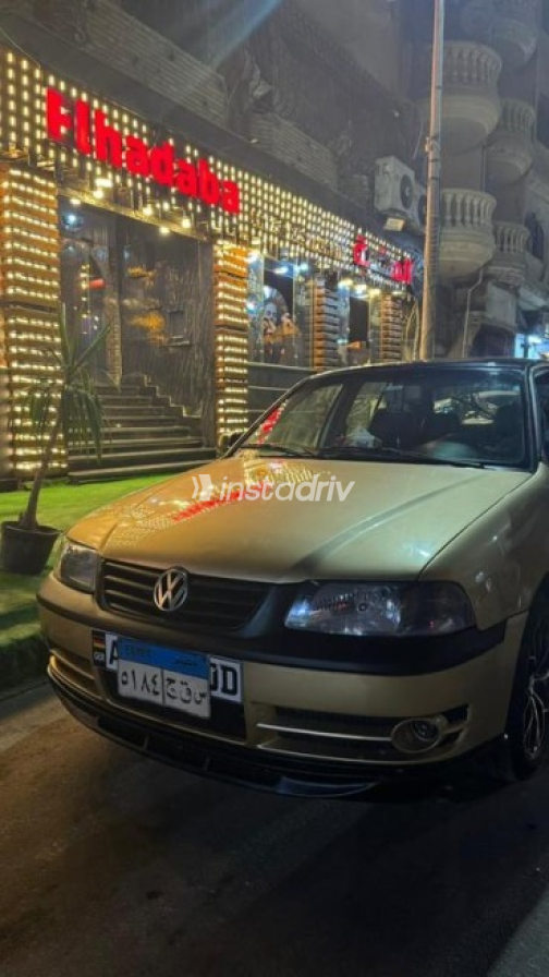 Volkswagen Pointer 2004 Gold Manual Used for Sale in Alexandria - 2