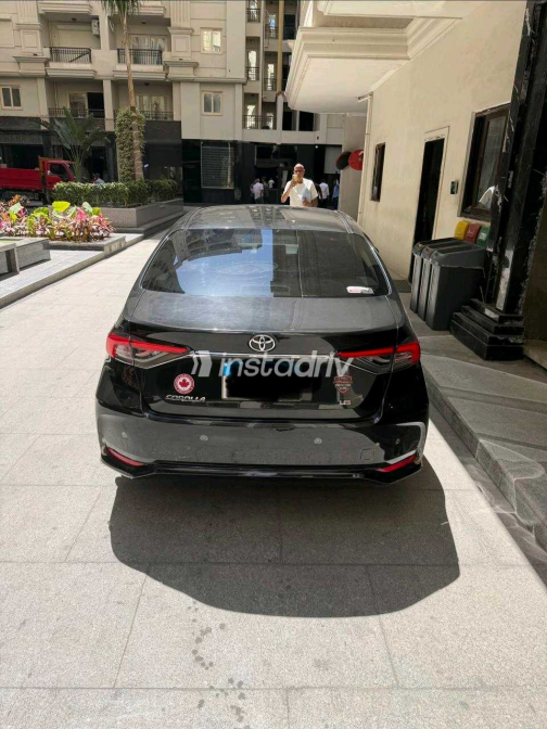 Toyota Corolla 2022 Black Automatic Used for Sale in Alexandria - 4
