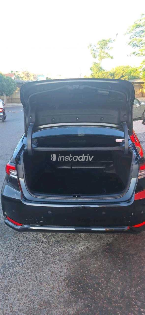 Toyota Corolla 2022 Black Automatic Used for Sale in Alexandria - 9
