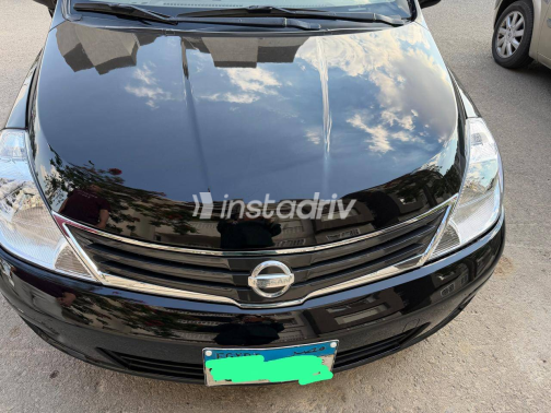 Nissan Tiida 2013 Black Automatic Used for Sale in Madinaty - 7
