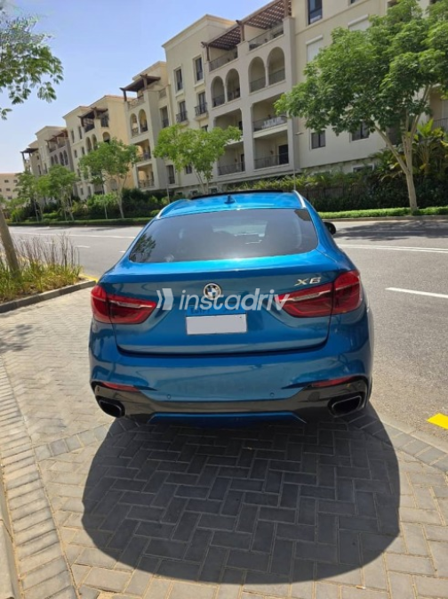 بي ام دبليو X6 2019 أزرق غامق يدوي مستعملة للبيع في القاهرة - 3