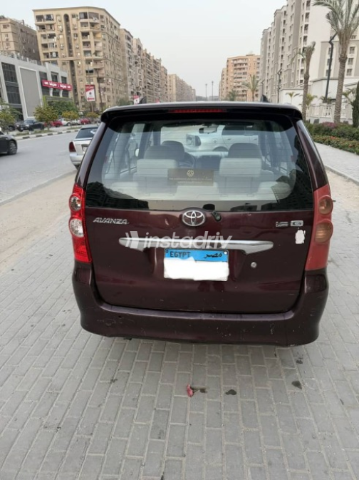 Toyota Avanza 2010 Burgundy Automatic Used for Sale in Heliopolis - 2