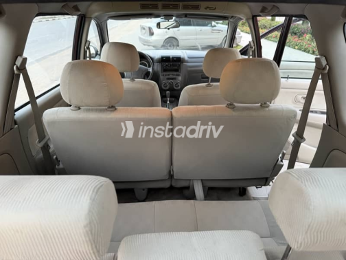 Toyota Avanza 2010 Burgundy Automatic Used for Sale in Heliopolis - 9