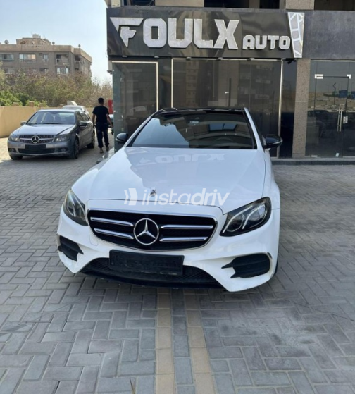 Mercedes E 350 2018 White Automatic Used for Sale in Cairo - 2