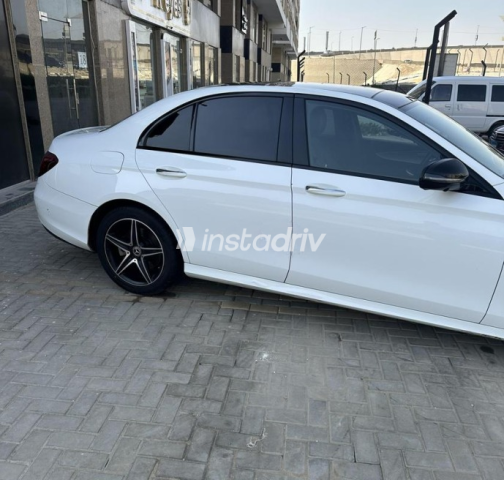 Mercedes E 350 2018 White Automatic Used for Sale in Cairo - 6