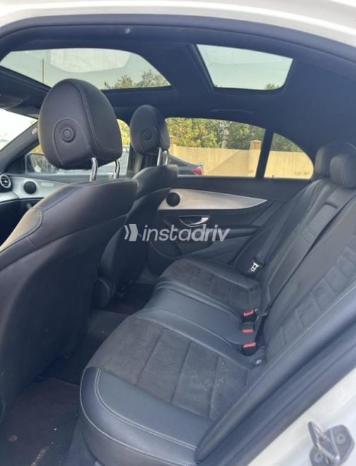 Mercedes E 350 2018 White Automatic Used for Sale in Cairo - 10