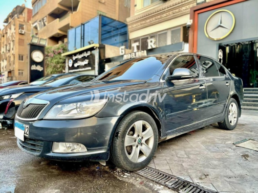 سكودا فانتازيا 2011 أزرق غامق أوتوماتيك مستعملة للبيع في مدينة نصر - 3