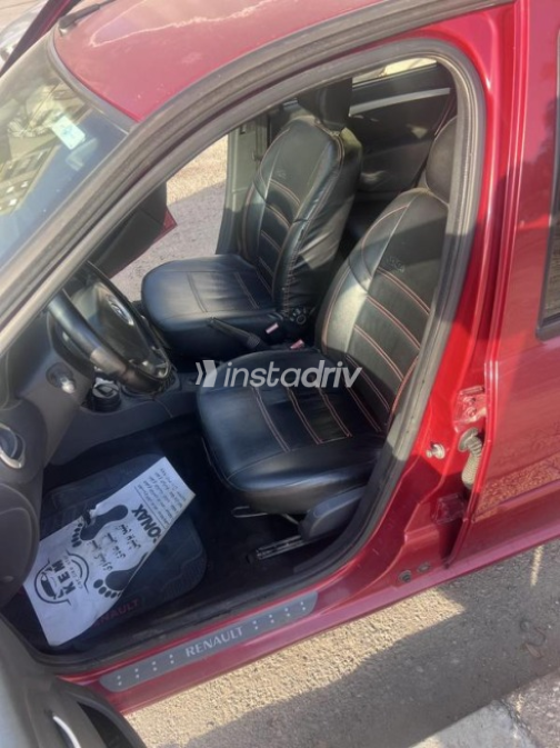 Renault Logan 2013 Dark Red Manual Used for Sale in Cairo - 10