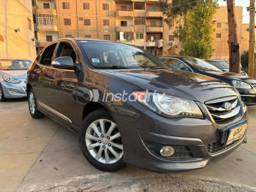 Hyundai Elantra 2018 Gray Manual Used for Sale in Nasr city - 1