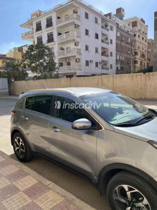 Kia Sportage 2021 White Automatic Used for Sale in Greater Cairo ( Cairo + Giza) - 4