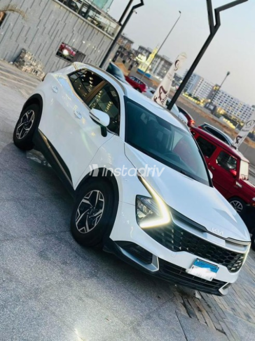 Kia Sportage 2022 White Automatic Used for Sale in Cairo - 3