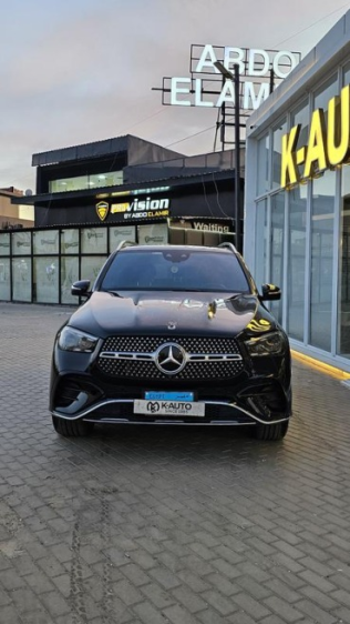 مرسيدس GLE 2024 أسود أوتوماتيك مستعملة للبيع في مدينة الشيخ زايد
