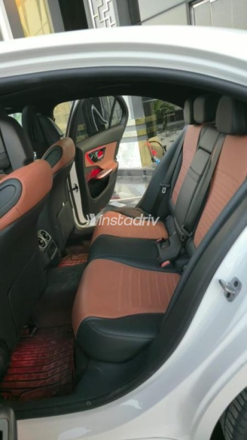 Mercedes C 200 2023 White Automatic Used for Sale in Cairo - 8