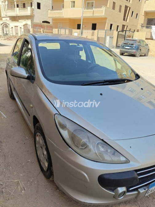 Peugeot 307 2007 Gold Automatic Used for Sale in Giza - 3