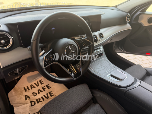 Mercedes E 300 2022 Gray Automatic Used for Sale in Maadi - 2