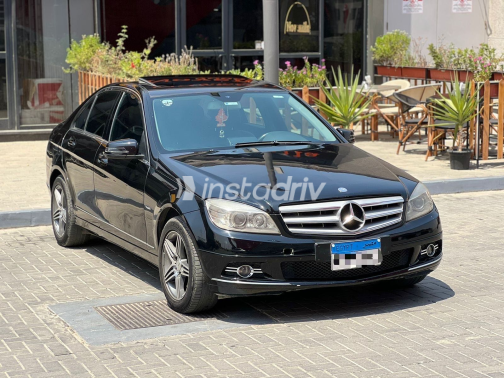 مرسيدس C 200 2009 أسود أوتوماتيك مستعملة للبيع في القاهرة - 4
