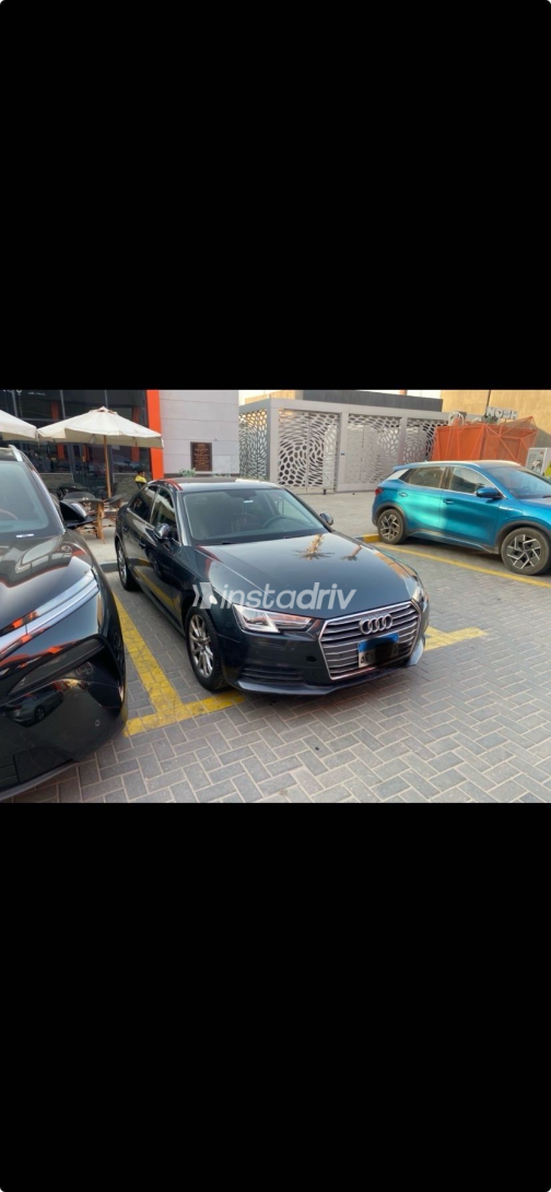 Audi A4 2019 Gray Automatic Used for Sale in Cairo - 6