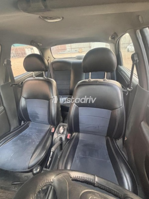 Chevrolet Lanos 2011 Silver Manual Used for Sale in Cairo - 2
